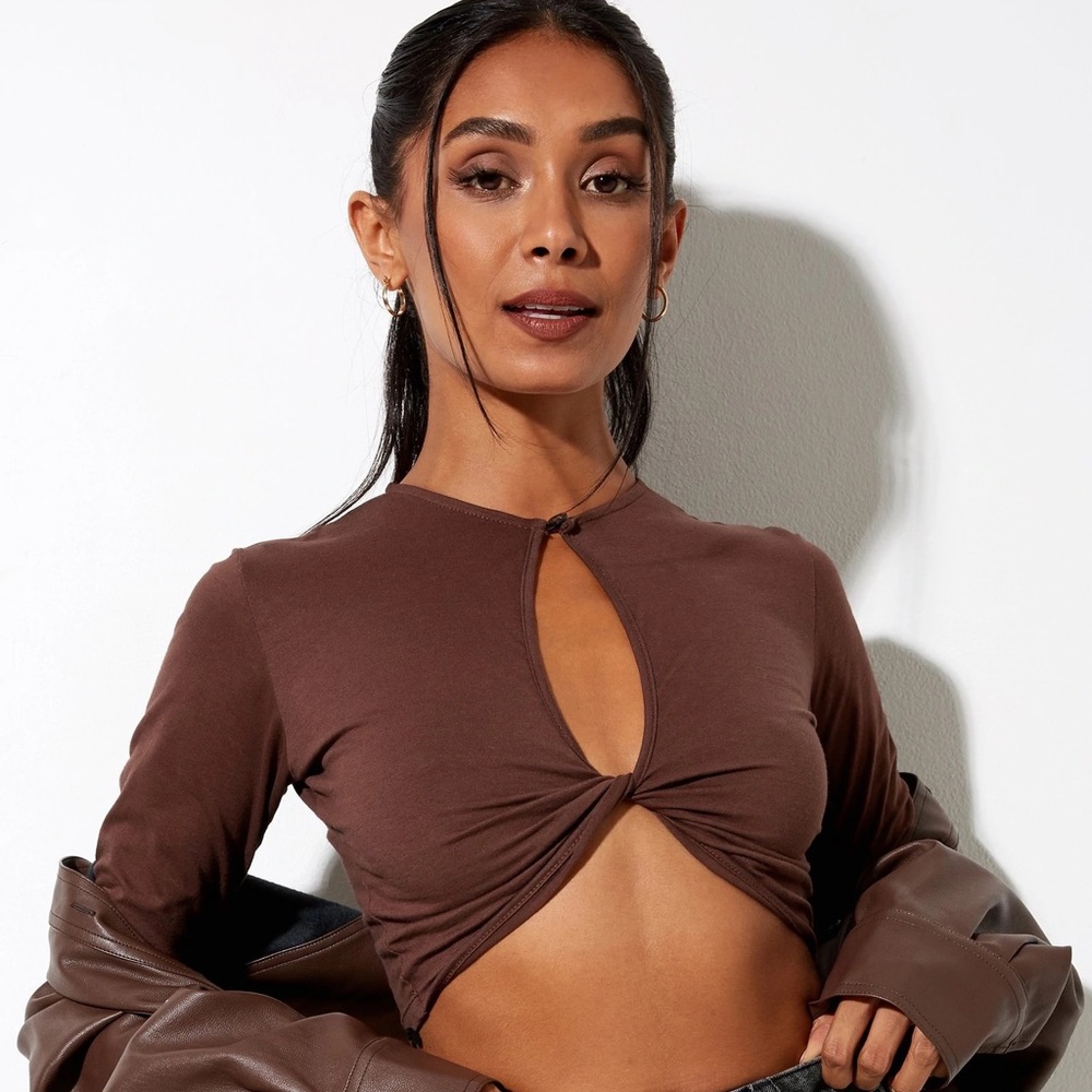 Motel Rocks Brown Long Sleeve Crop Top w/ Cutout